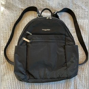 Baggallini Securtex Anti-Theft backpack in black